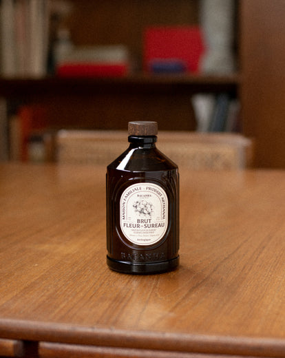 1 Elderflower syrup (Bacanha) with defect